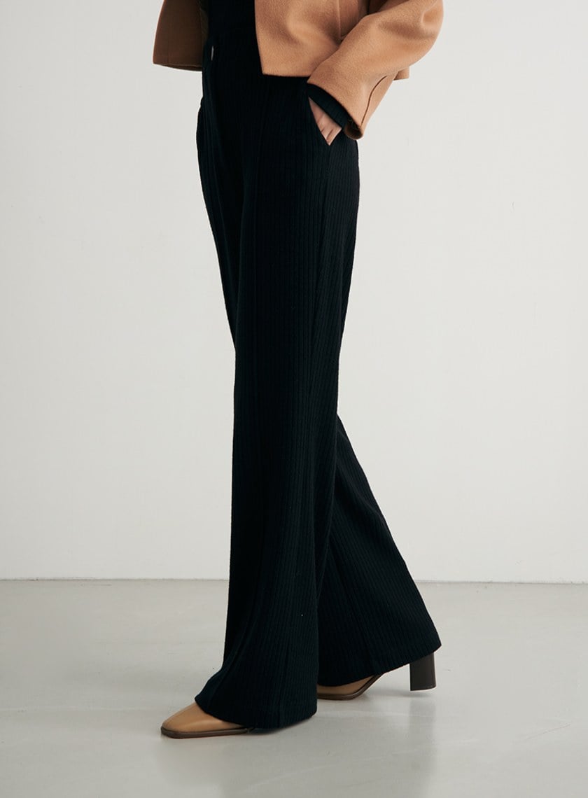 坑條親膚針織長褲